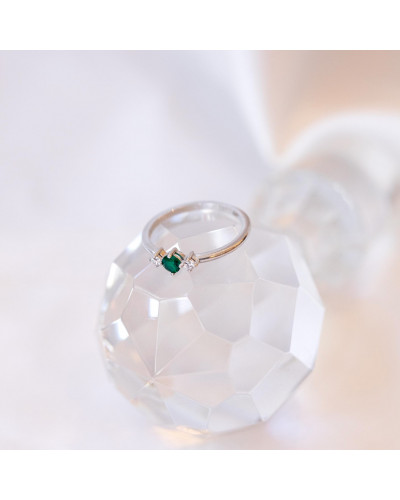Bague strass vert plaqué or
